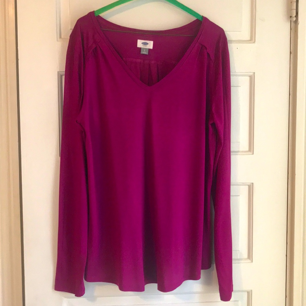 Old Navy Maternity Mixed Media Tee